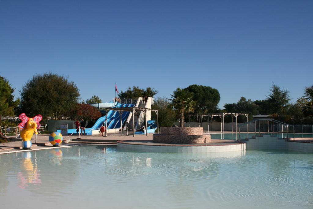 Reve En Famille Hotel Gastes Екстериор снимка