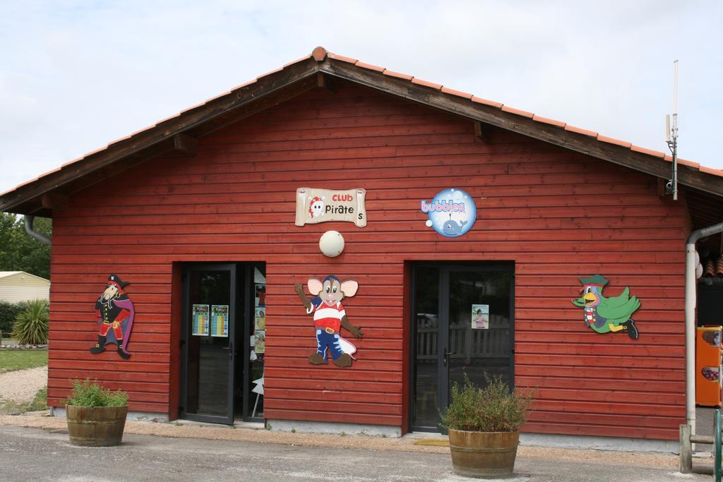 Reve En Famille Hotel Gastes Екстериор снимка