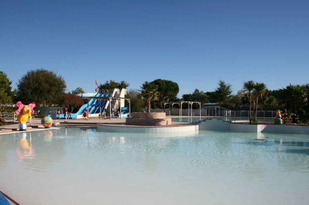 Reve En Famille Hotel Gastes Екстериор снимка