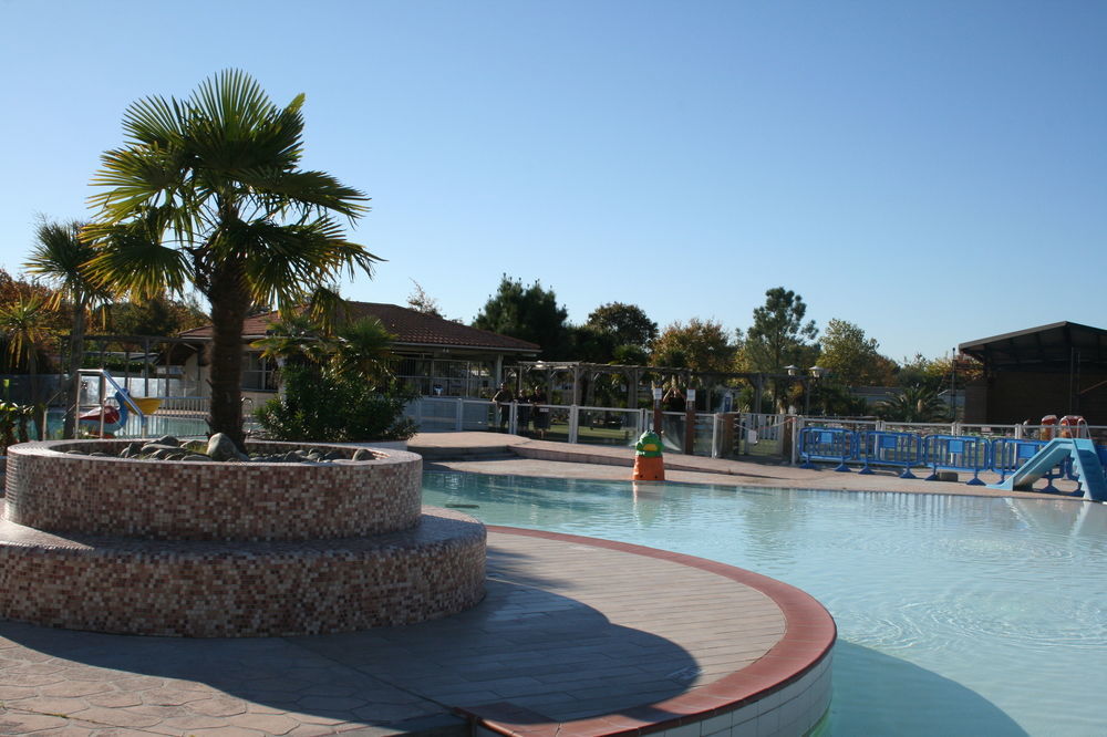 Reve En Famille Hotel Gastes Екстериор снимка